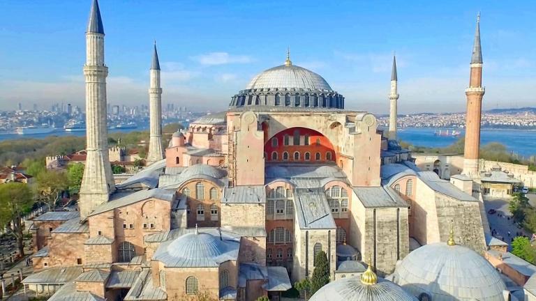 Κυρώσεις κατά της Τουρκίας για παραβιάσεις της θρησκευτικής ελευθερίας ζητούν μέλη του Κογκρέσου των ΗΠΑ