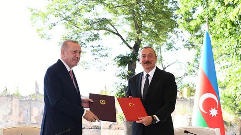 Η Τουρκία υπέγραψε με το Αζερμπαϊτζάν συμφωνία συμμαχίας που περιέχει ρήτρα αμοιβαίας αμυντικής συνδρομής