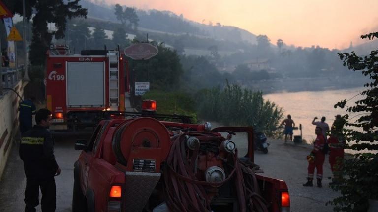 Δήμαρχος Αιγιάλειας:  Δίνουν μάχη οι πυροσβεστικές δυνάμεις στην Ζήρια
