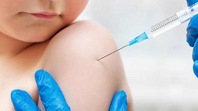 Ολλανδία: Το Συμβούλιο Υγείας συνιστά τον εμβολιασμό των μικρών παιδιών