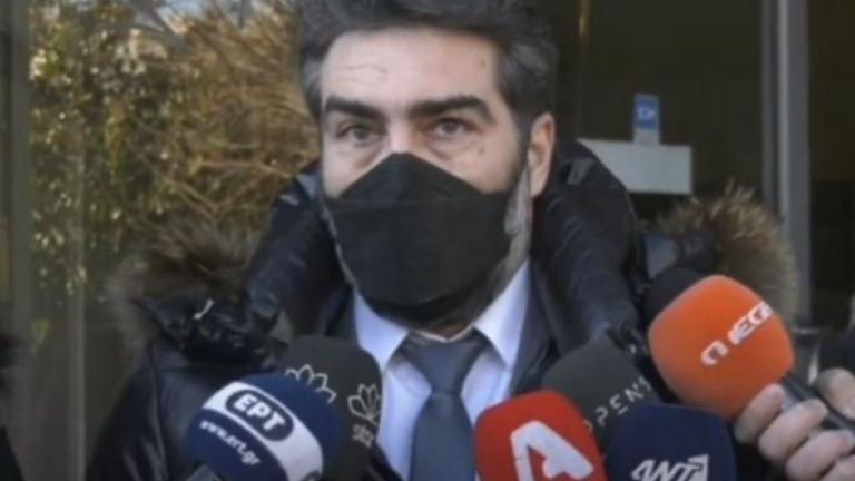 Βιασμός στη Θεσσαλονίκη: Συνεχίζονται οι έρευνες για την επίθεση με γκαζάκια στο δικηγορικό γραφείο του Θ. Αλεξόπουλου