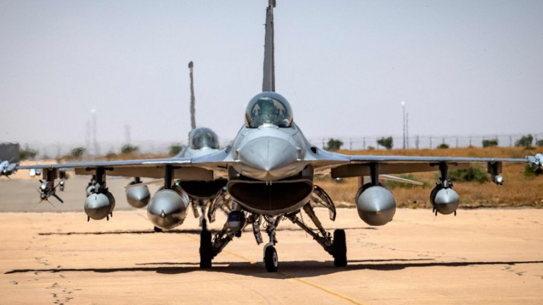 WSJ: Οι ΗΠΑ εξετάζουν την πώληση στόλου μαχητικών F-16 στην Τουρκία 