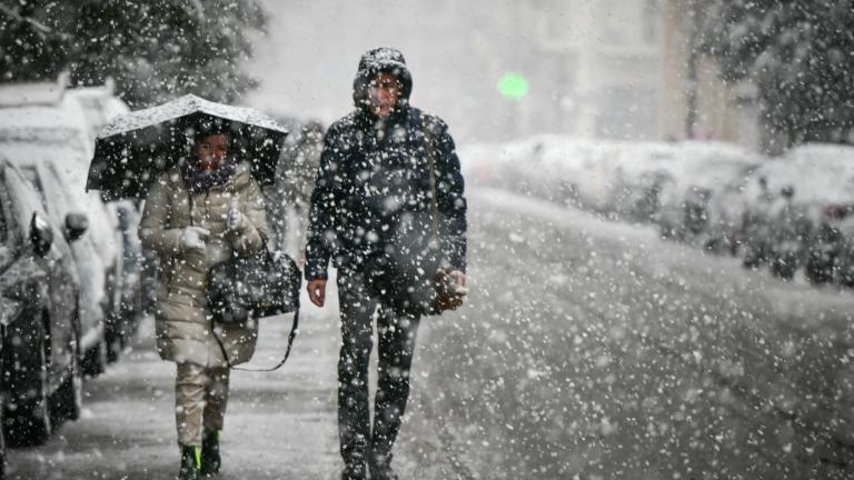 Κακοκαιρία «Φίλιππος»: Πτώση της θερμοκρασίας σε όλη τη χώρα με βροχές και χιονοπτώσεις εντός του Λεκανοπεδίου της Αττικής