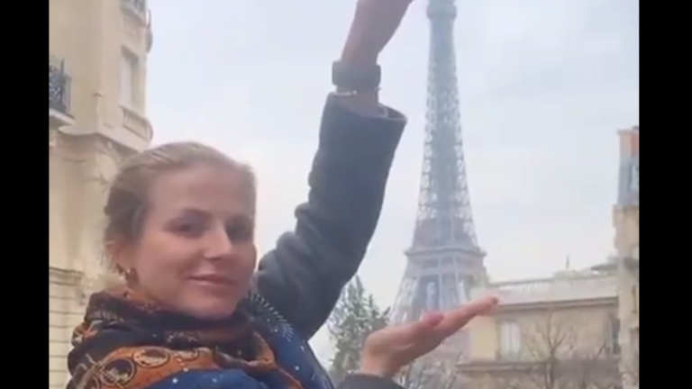 Γάλλος παραγωγός πίσω από το πασίγνωστο πλέον βίντεο με τον «βομβαρδισμό του Παρισιού»