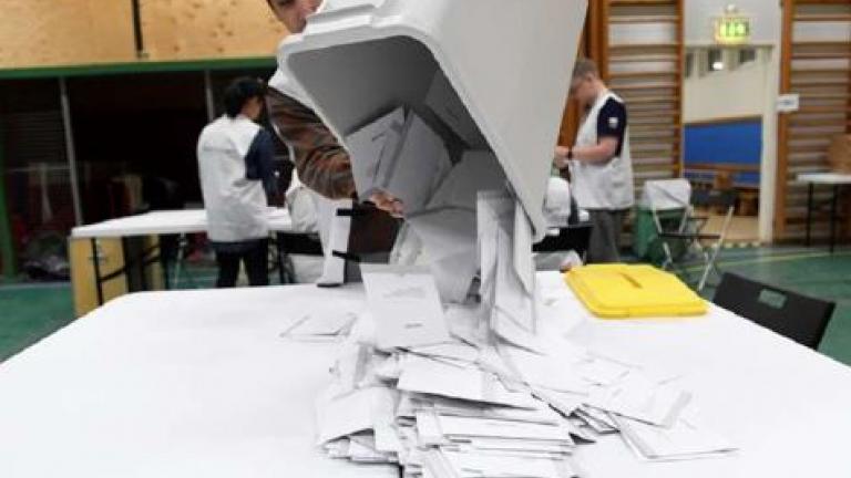 Αύριο Τετάρτη θα λήξει το εκλογικό θρίλερ στην Σουηδία με την καταμέτρηση και των τελευταίων επιστολικών ψήφων