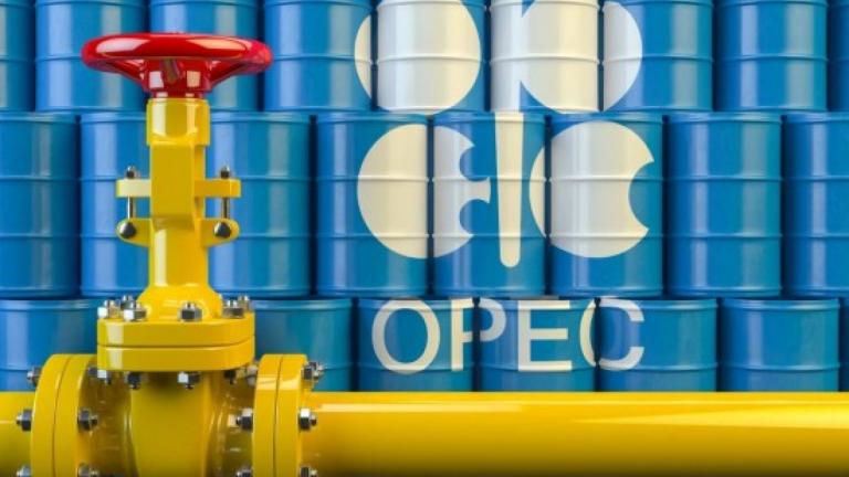 Συνεδριάζει τη Δευτέρα η ΟΠΕΚ+: «Όχι» της Μόσχας σε ενδεχόμενη μείωση της παραγωγής πετρελαίου