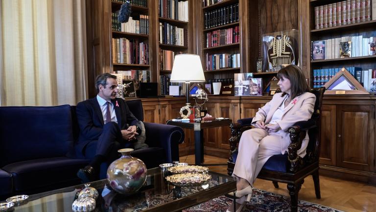 Συνάντηση της ΠτΔ Κατερίνας Σακελλαροπούλου με τον Πρωθυπουργό 