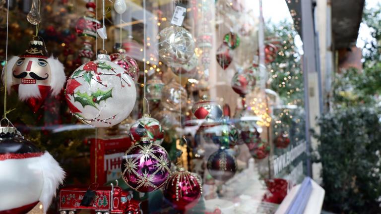 Συγκρατημένοι στις αγορές τους φέτος τα Χριστούγεννα οι καταναλωτές