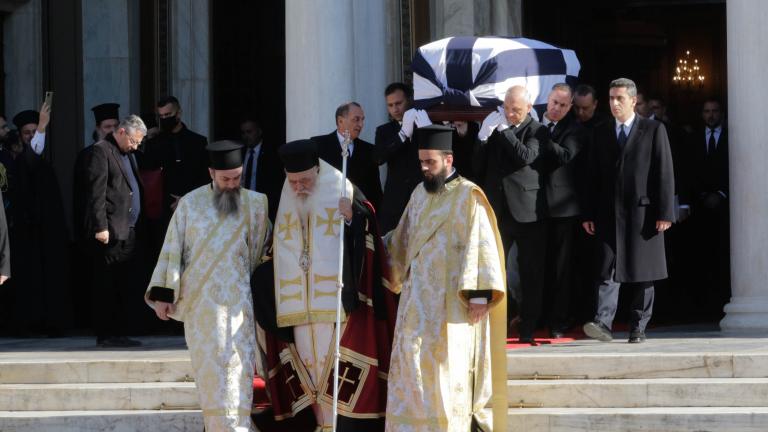 Κηδεία του τέως βασιλιά Κωνσταντίνου: Γιατί ο αρχιεπίσκοπος Ιερώνυμος είπε « βασιλέως γενομένου»