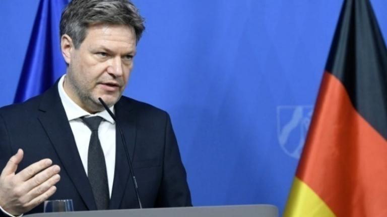 Το Βερολίνο δεν πρέπει να εμποδίσει άλλες χώρες να υποστηρίξουν στρατιωτικά την Ουκρανία, δηλώνει ο γερμανός αντικαγκελάριος