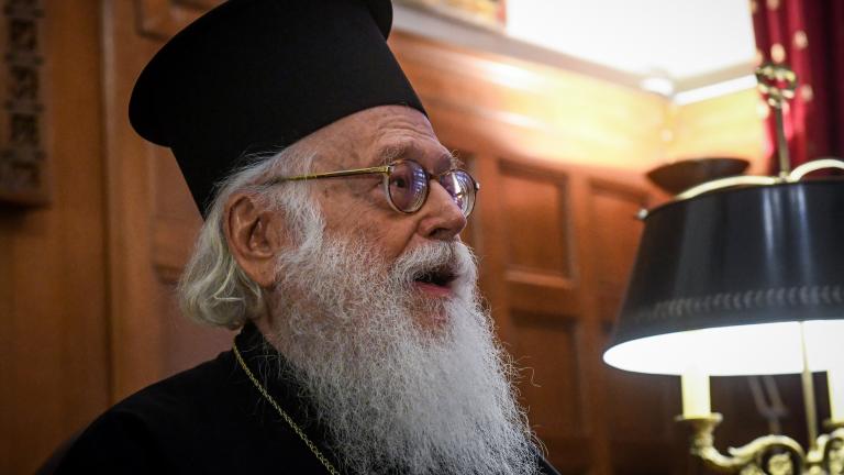 Γιατί ξαφνικά άναψε φωτιές στο Φανάρι ο Αρχιεπίσκοπος Αλβανίας Αναστάσιος