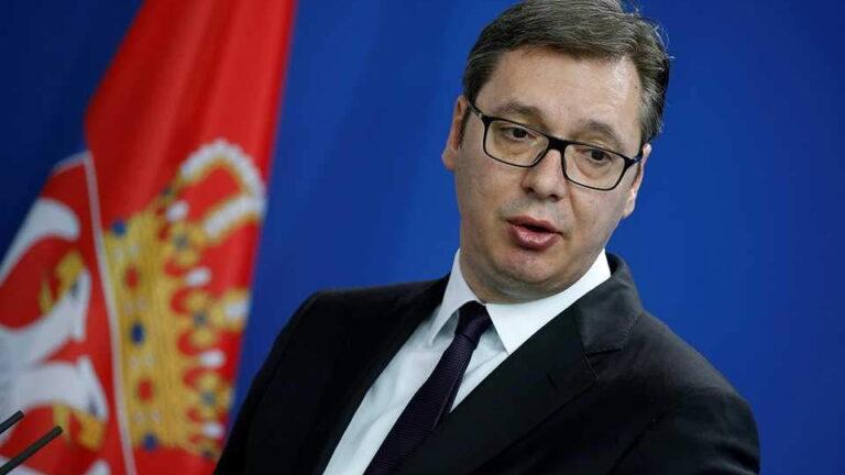 Διάγγελμα Βούτσιτς μετά τα δύο μακελειά στη Σερβία: «Θα προχωρήσουμε σε σχεδόν πλήρη αφοπλισμό»