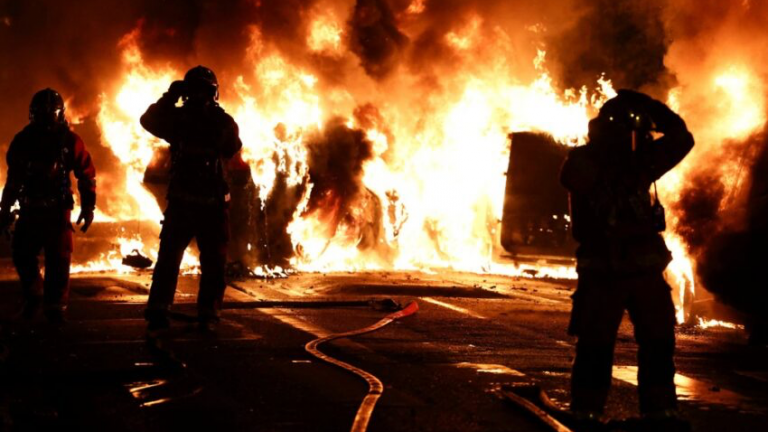 Γαλλία-Ταραχές: Σχεδόν 45.000 αστυνομικοί σε κατάσταση έκτακτης επιφυλακής και απόψε