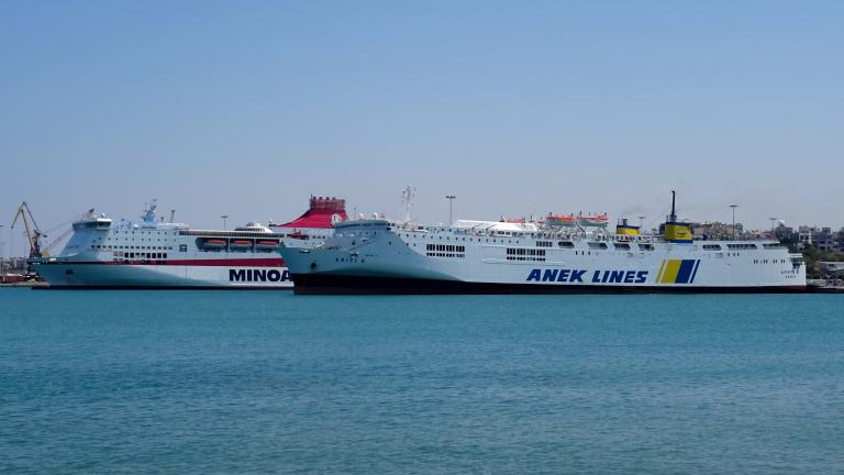 Τραυματισμός 11χρονου από πτώση στο λιμάνι του Ηρακλείου	