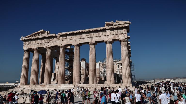  L'Echo: «Οι τουρίστες στοιχηματίζουν στην Ελλάδα» 