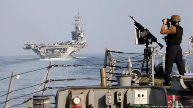 Δυνάμεις των ΗΠΑ και της Βρετανίας απέτρεψαν «επίθεση» των Χούθι με 21 drones και πυραύλους στην Ερυθρά Θάλασσα