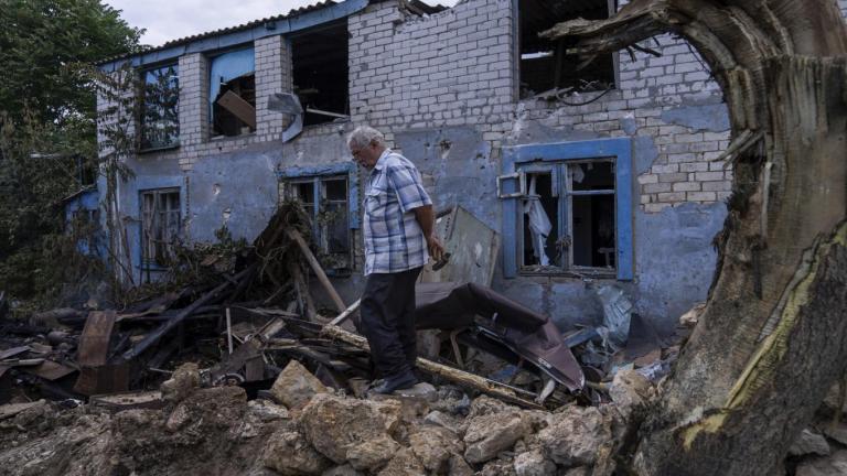 Ουκρανία: Τέσσερις νεκροί σε ρωσικό πλήγμα στη Χερσώνα 