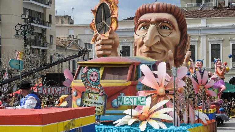 Πατρινό Καρναβάλι: Πάνω από 60.000 καρναβαλιστές - Φαντασμαγορική η Τελετή Λήξης