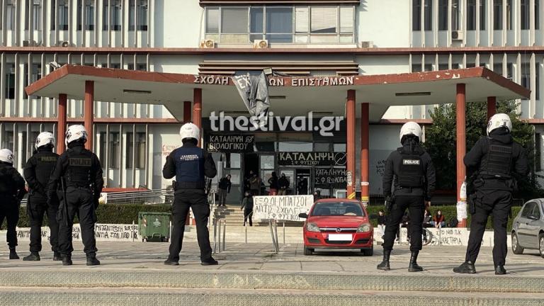Θεσσαλονίκη: Μεγάλη επιχείρηση της Αστυνομίας στο Αριστοτέλειο Πανεπιστήμιο