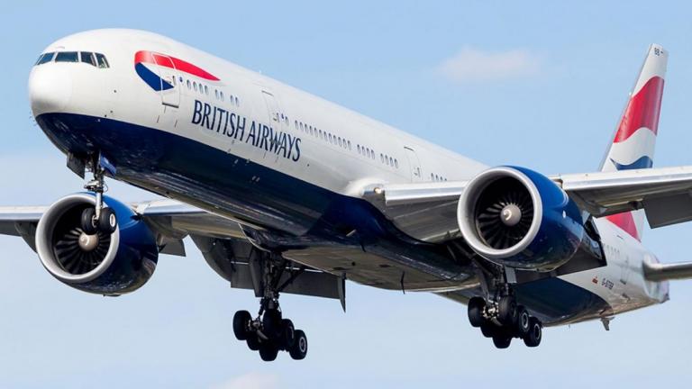Λονδίνο: Συγκρούστηκαν αεροπλάνα στο Χίθροου – Εικόνες από το ατύχημα στην πίστα του αεροδρομίου