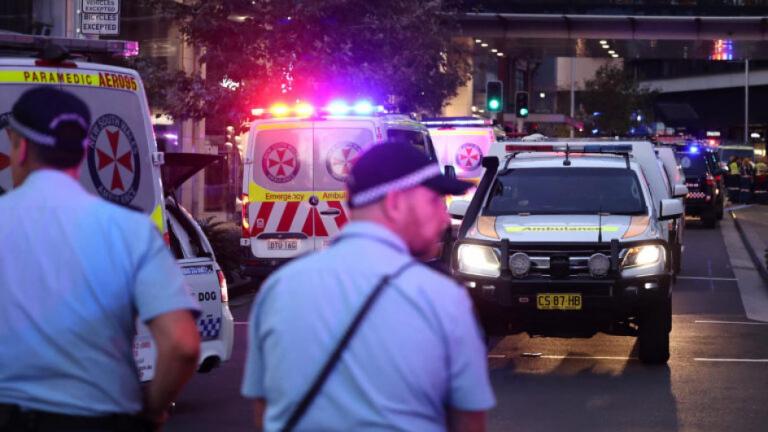Αυστραλία: Ο δράστης της επίθεσης με μαχαίρι σε εμπορικό κέντρο του Σίδνεϊ φαίνεται να είχε στόχο γυναίκες,