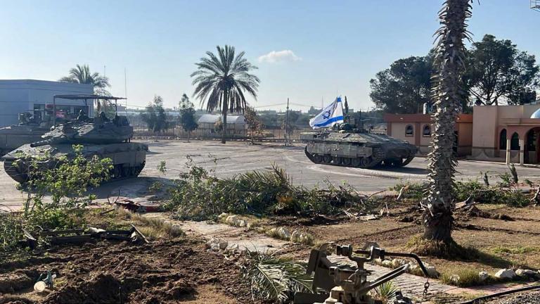 Το iσραήλ κατηγορεί τη Χαμάς ότι μόλις άνοιξε σημείο διέλευσης προς τη Γάζα αυτό έγινε στόχος ρουκετών