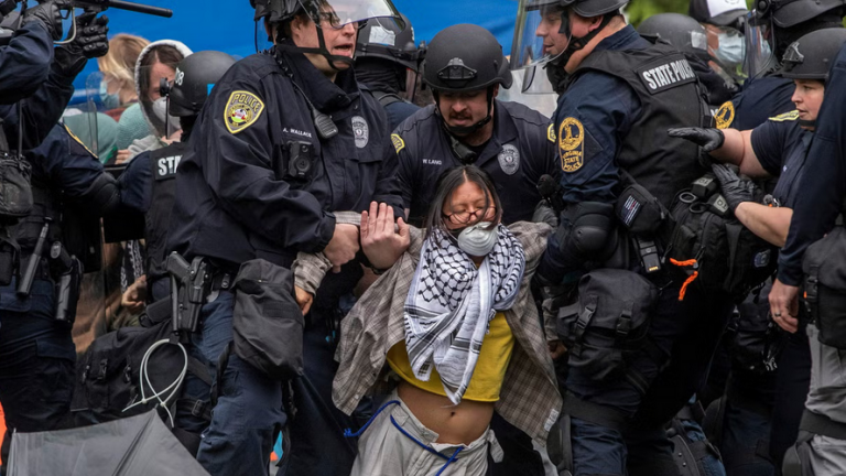 ΗΠΑ: Η Αστυνομία διέλυσε φιλοπαλαιστινιακό καταυλισμό στο πανεπιστήμιο της Νότιας Καλιφόρνιας