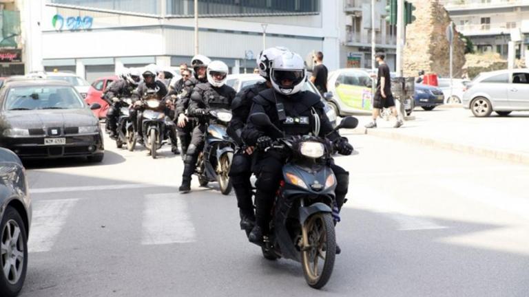 Θεσσαλονίκη: Σύλληψη οπαδού με... σπαθί