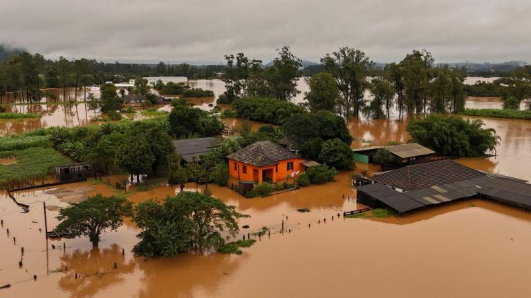 Βραζιλία: Στους 136 οι νεκροί από τις πλημμύρες - Αγνοούνται 125 άνθρωποι