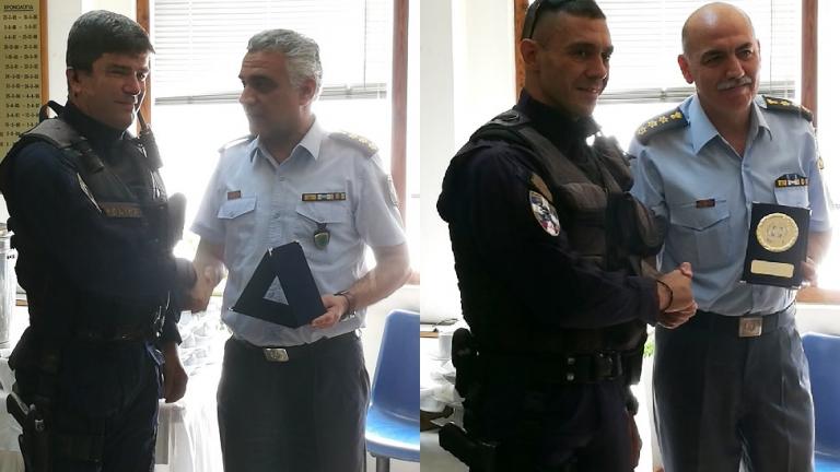 Βραβεύθηκαν δύο αστυνομικοί που απεγκλώβισαν συμπολίτες τους από πλημμυρισμένα σπίτια στην Καλαμάτα