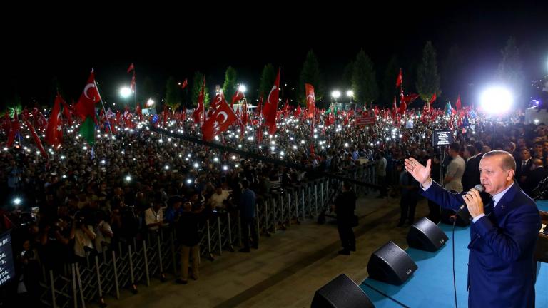 Μήπως οι εκκαθαρίσεις του Ερντογάν γυρίσουν μπούμερανγκ;