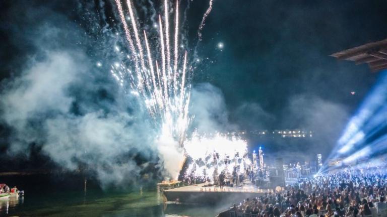 Αντώνης Ρέμος: Δίνει... ρέστα με τις συναυλίες! (ΦΩΤΟ)