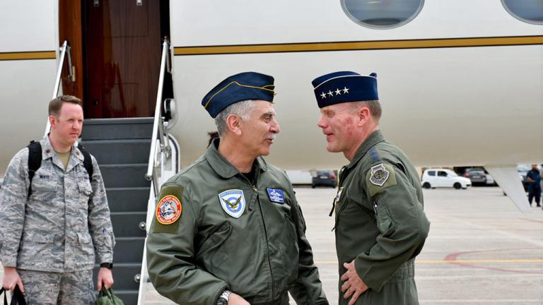 Επίσκεψη του Αμερικανού Διοικητή της USAFE και του Αρχηγού ΓΕΑ στην Ανδραβίδα για τον “Ηνίοχο”