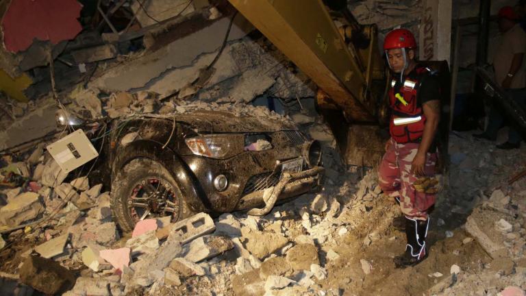 Εκατόμβη νεκρών από τον σεισμό στον Ισημερινό-Στους 233 τα θύματα!