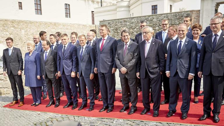 Σύνοδος Κορυφής στη Μπρατισλάβα: Η Ευρώπη παραμένει σε κρίσιμη κατάσταση-Σχέδιο δράσης το 2017