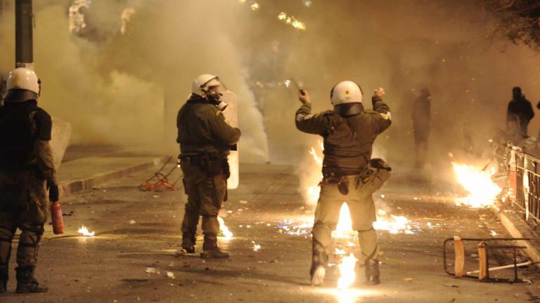 Επέτειος Πολυτεχνείου-Χρυσή Αυγή για τα επεισόδια: Καίνε την Αθήνα οι κοπρίτες της εθνοπροδοτικής αριστεράς