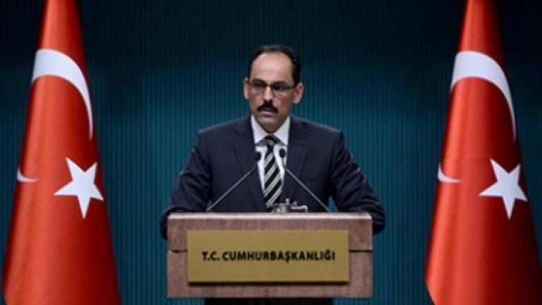 Εκπρόσωπος Ερντογάν: “Ρωσική προπαγάνδα” οι κατηγορίες ότι η Τουρκία εξοπλίζει τον ISIS