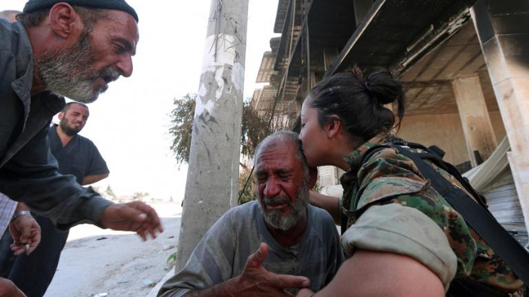 Συρία:Γέλια και δάκρυα για την απελευθέρωση της πόλης τους 