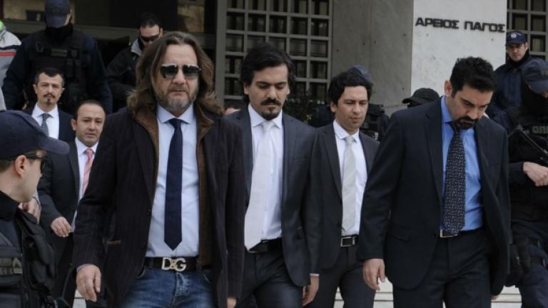 Η επικύρωση ή όχι της παράτασης κράτησης των 8 Τούρκων εξετάζεται στο Διοικητικό Πρωτοδικείο Αθηνών