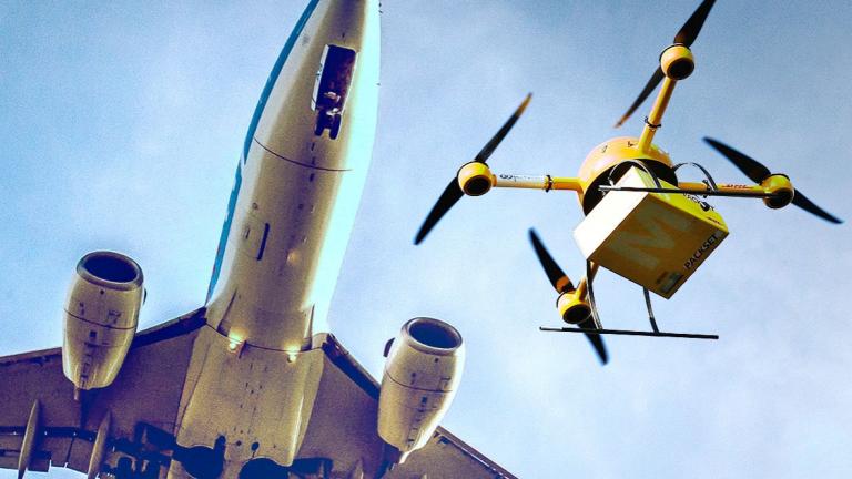 Επιβατικό αεροσκάφος παραλίγο να συγκρουστεί με drone 