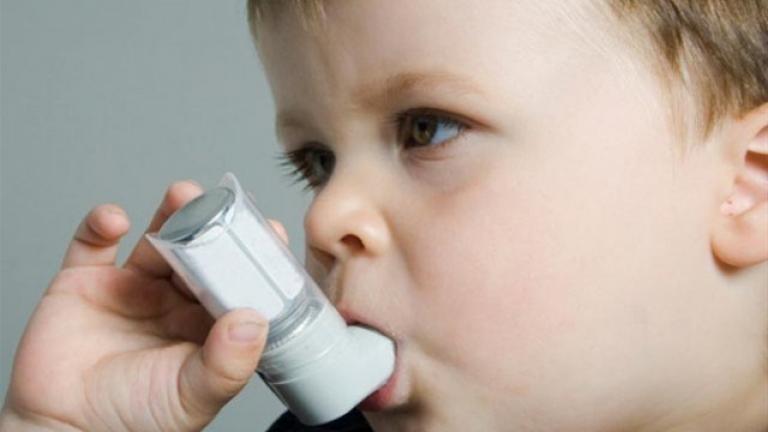 Το επίμονο παιδικό άσθμα αυξάνει τον κίνδυνο για χρόνια αποφρακτική πνευμονοπάθεια 