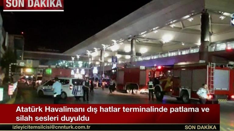 Πυροβολισμοί στο αεροδρόμιο της Κωνσταντινούπολης Ατατούρκ!