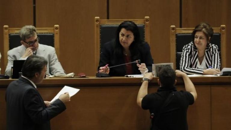 Ο δικηγόρος του συνοδηγού του Ρουπακιά στόχος της εμπρηστικής επίθεσης στην Σόλωνος
