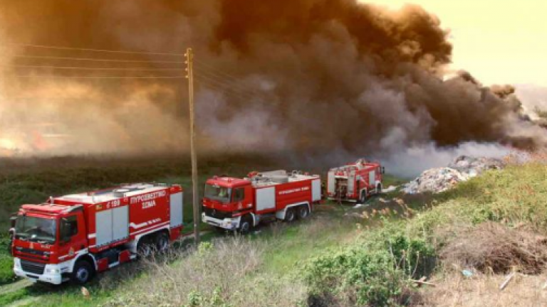 Σε εξέλιξη νέα πυρκαγιά στο Ζευγολατιό Κορινθίας-Περιορίστηκαν οι φωτιές στην Ζάκυνθο