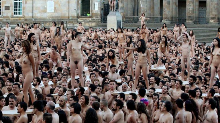 Κολομβία: 6.000 άνθρωποι φωτογραφήθηκαν γυμνοί για την ειρήνη