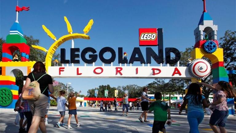 Συναγερμός στις ΗΠΑ-Εκκενώθηκε η Legoland στη Φλόριντα μετά από απειλή για βόμβα