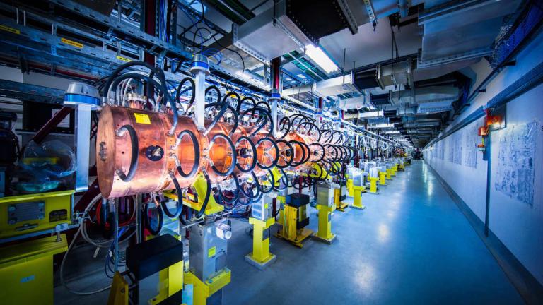 Στο CERN ξαναπιάνουν δουλειά