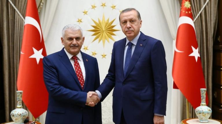 Τούρκος απόστρατος συνταγματάρχης βλέπει "τουρκικά" νησιά στο Αιγαίο και ζητεί να δικαστούν Ερντογάν- Γιλντιρίμ 
