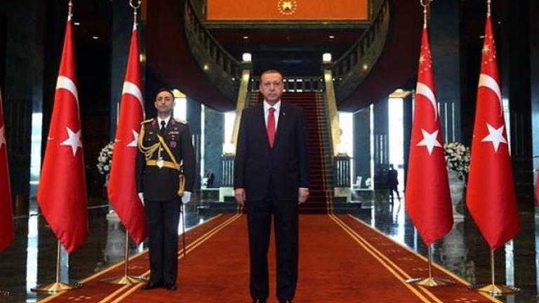 Ραγδαίες εξελίξεις στην Τουρκία: Παίρνει όλες τις εξουσίες ο Ερντογάν!