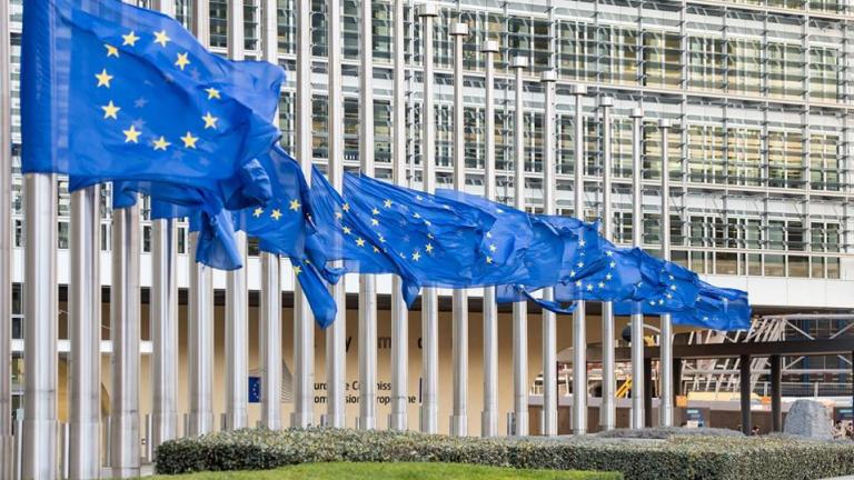 Δεν αναμένεται «λευκός καπνός» από το Eurogroup – Ολες οι ελπίδες στη συνάντηση Μέρκελ με Λαγκάρντ και Γιούνκερ
